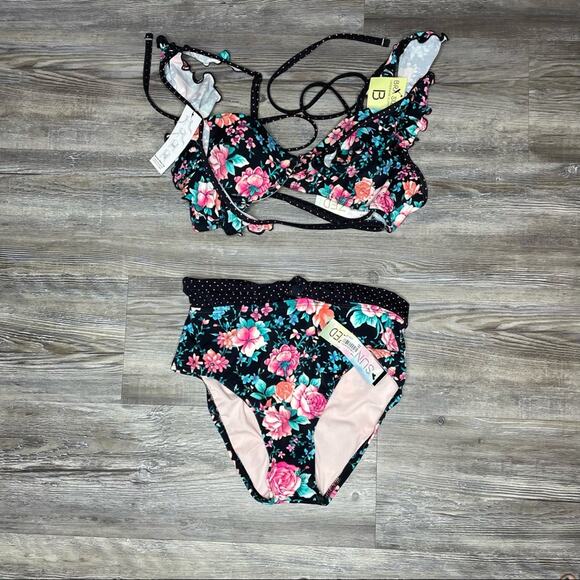 Sundazed Women's Black Multi Floral Brooke Underwire Bikini Swim Top sz 34B - Picture 3 of 4